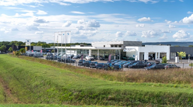 PAUSE CAFÉ ALENCON X ENVERGURE BMW MINI