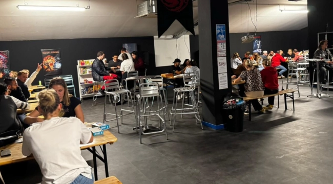 Pause Café Flers X Reload Gaming Bar Pause Café Flers X Reload Gaming Bar