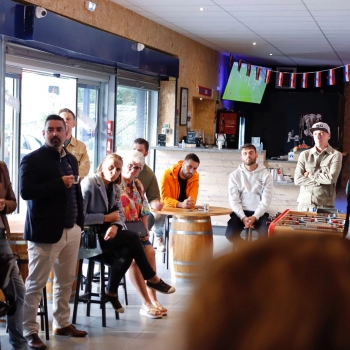 Échanges à La Petite Surface