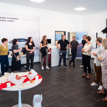 Échanges au centre Tesla de Caen