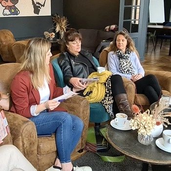 Echanges entre entrepreneurs du Pays d'Auge au manoir de l'Evêché - Lisieux - Réseau Pause Café en Normandie
